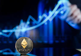 Ethereum giảm mạnh sau khi chạm đỉnh: Nhà đầu tư nên lo hay gom hàng?