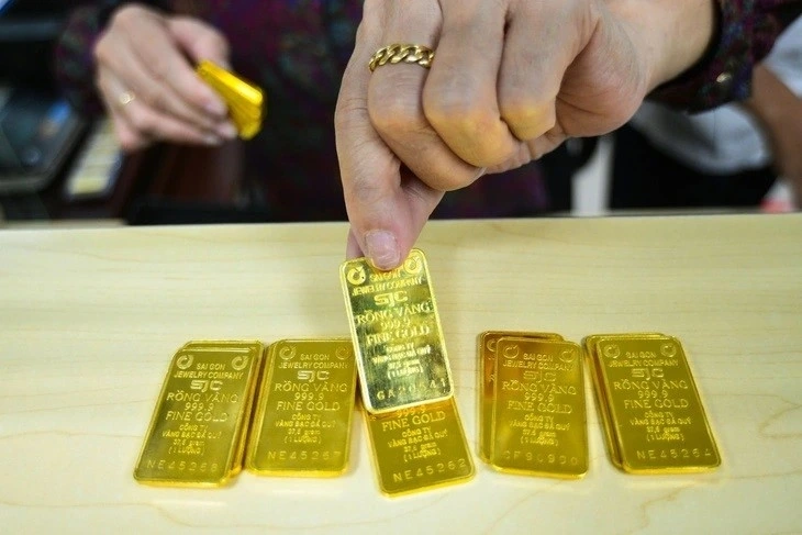 Giá vàng SJC tăng mạnh sau thông tin xóa bỏ độc quyền vàng miếng