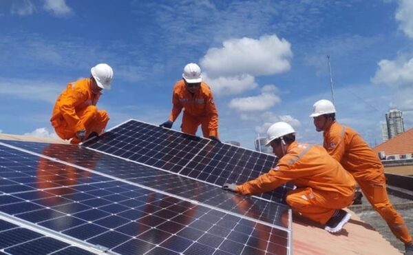 EVN kiến nghị sớm áp dụng cơ chế giá điện hai thành phần để loại bỏ chênh lệch